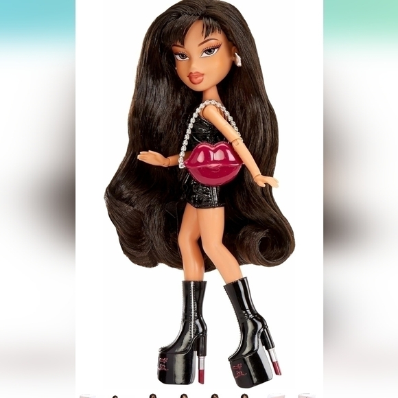 Bratz X Kylie Jenner Day Fashion Doll - Picture 4 of 11